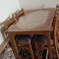 میز نهار خوری ۴نفره سالم در حد نو چوب راش
