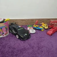 تعدادی اسباب بازی فکری و ماشین