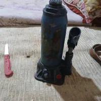 جک روغنی یک تنی