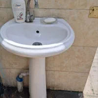 روشویی سنگی سالم وتمیز