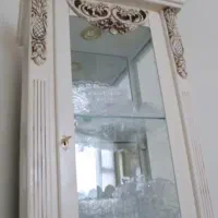 بوفه کلاسیک تک‌در بسیار شیک و تمیز (سفید/استخوانی)