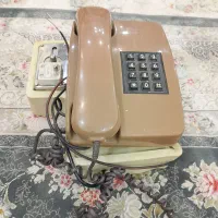 تلفن قدیمی سالم