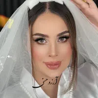 استخدام مدل میکاپ