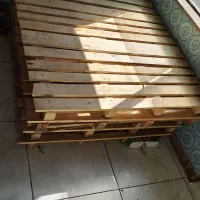 پالت چوبی