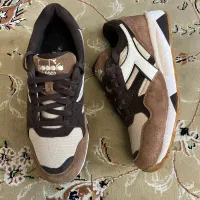 کتونی دیادورا اورجینال DIADORA سایز 41