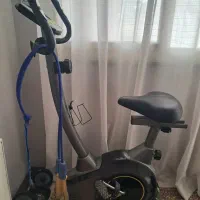 دوچرخه ثابت ورزشی