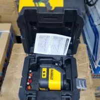 تراز لیزری 2 خط نور سبز 180درجه دیوالت برجسته