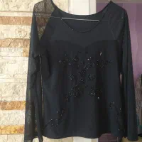 بلوز به سایز چهل و چهار تا چهل و شش می خوره