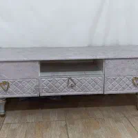 میز تلویزیون سالم در حد نو