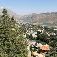 ۲۰۰۰ متر زمین ۸۰۰ متر بنا ۴ خواب مستر ۵ ساله