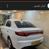 تارا سفید سقف شیشه