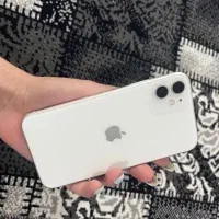 ایفون 11 نرمال سفید