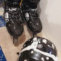 کفش اسکیت همراه کلاه درحد نو