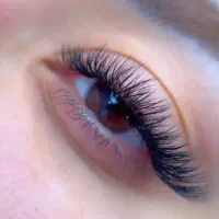 آموزش و خدمات اکستنشن مژه