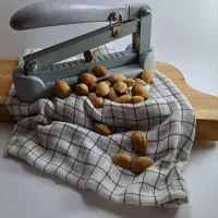 راحت شکن سلواک(بادام،گردو،فندق و)
