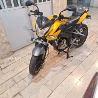 ns 200 زرد انجین طلایی سالم بیمه ۱ سال