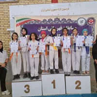 مربی جهت کاردرباشگاه