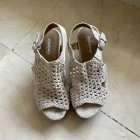 صندل سایز ۳۶و نیم(مزاحمت گزارش بلاک و مسدود)