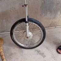 جلوبندی|دوچرخه، اسکیت، اسکوتر|ینقاق, |دیوار