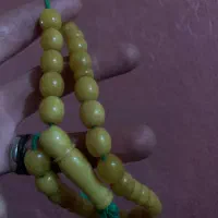 تسبیح کهربا و سندالوس