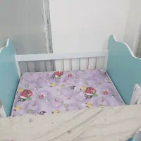 تخت کنارمادر