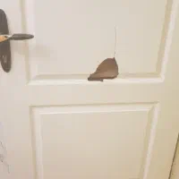 تعمیرات درب چوبی شکسته کمد و کابینت در منزل