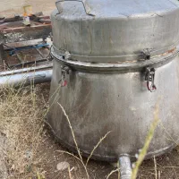 دیگ ۳۰۰ کیلویی
