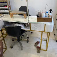 سرشور و میز ناخن