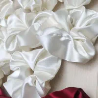 اسکرانچی .رو بالشتی ساتن و ست .کلاه خواب ساتن