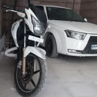 آپاچی 180