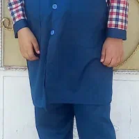 مانتو‌شلوار مدرسه در حدنو میباشد