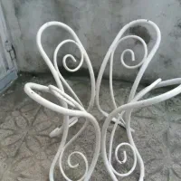 صندلی و میز چوبی و میز نهارخوری