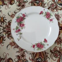 ظروف چینی گل سرخ و ساده