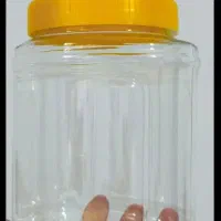 ظرف پلاستیکی. جار