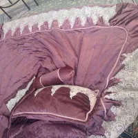 رو تختی مخمل با کناره دانتل دوز