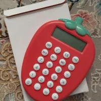 ماشین حساب طرح توت فرنگی