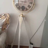 ساعت ایستاده