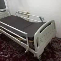 تخت برقی بیمار ۴ حالته در حد نو