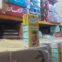 آبمیوه و کیک ویژه پذیرایی