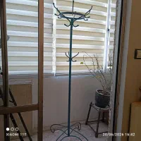 چوب لباسی قدیمی فلزی