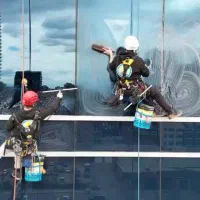 شستشوی نماساختمان و پیچ رولپلاک انواع سنگ نما