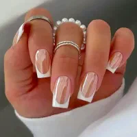 آموزش کاشت ناخنواستخدام کنارخودم