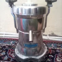 آبمیوه گیری صنعتی