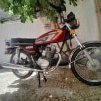 موتور سیکلت 125 کاربرات استارتی