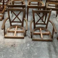 نیازمند رنگکار حرفه ای چوب