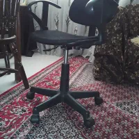 صندلی دانشجویی