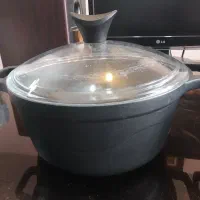 دو عدد قابلمه و یک عدد ماهی تابه و جا ظرفی
