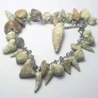 دستبند فسیل سنگی جواهرکریستالی بلورFossil bracelet