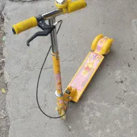 اسکوتر سه چرخ ترمز دار