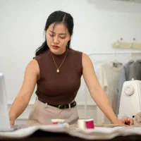 استخدام خیاط خانم، حرفه‌ای، نیمه‌حرفه‌ای، بیرون‌بر